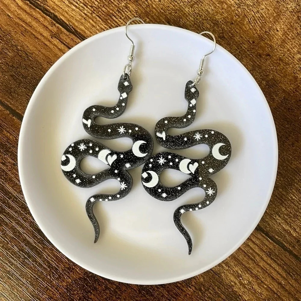 ❤️ NEW 2/$20 or 3/$25 Acrylic Black and White Snake Oversize Statement Earrings